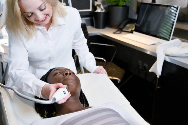 PMA_4340-20200617143508 Bonnie & Esther 4